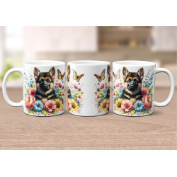 Dárkový hrnek Štěně v kvítí německý ovčák - bílý, s možností vlastního textu